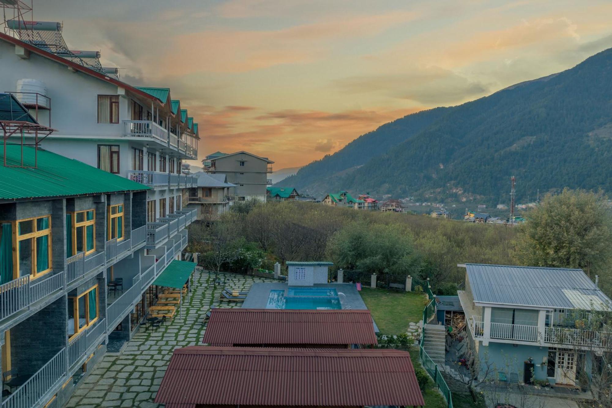 Echor Himalayan Heights Manali Hotel Exterior photo