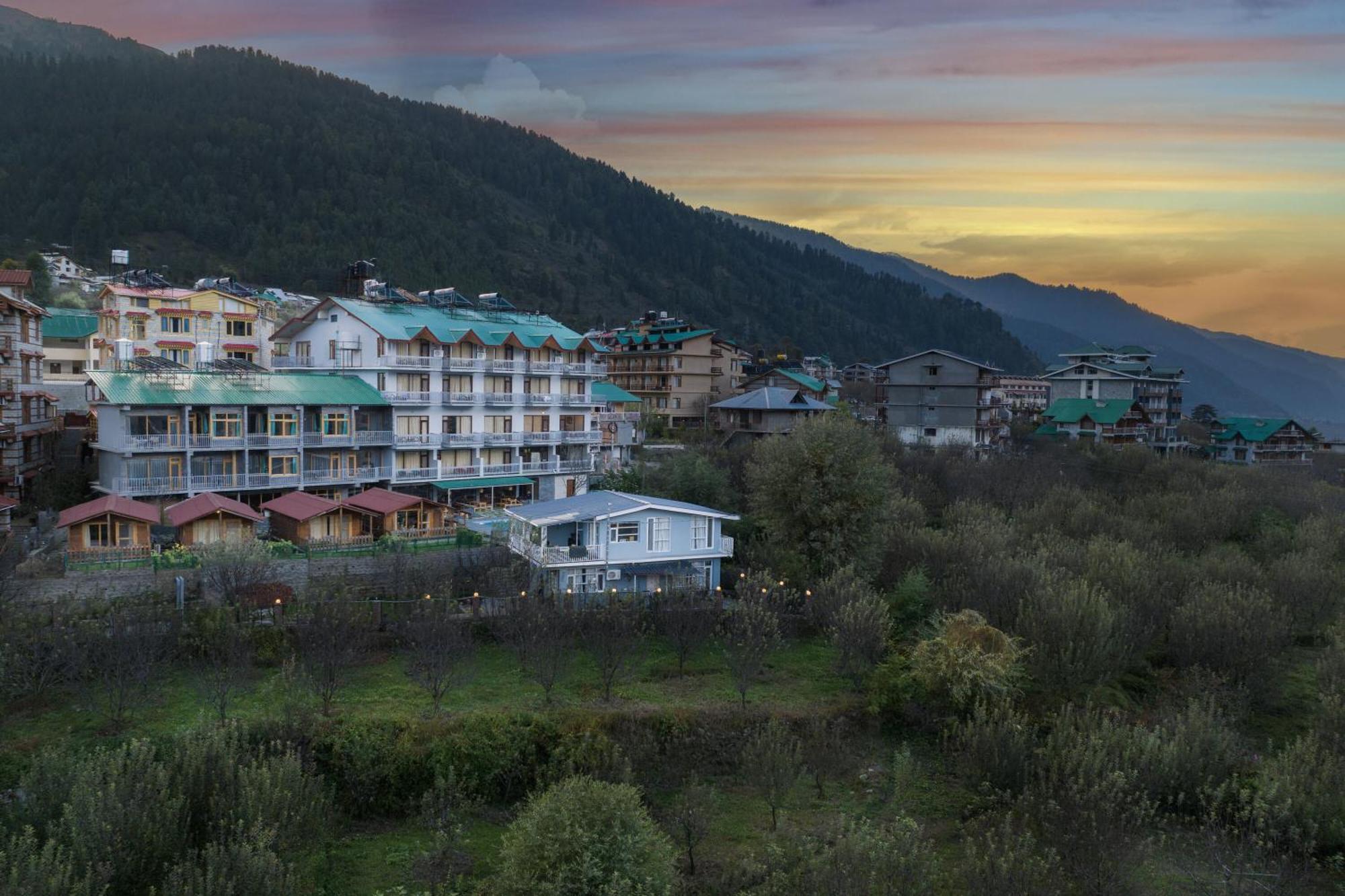 Echor Himalayan Heights Manali Hotel Exterior photo