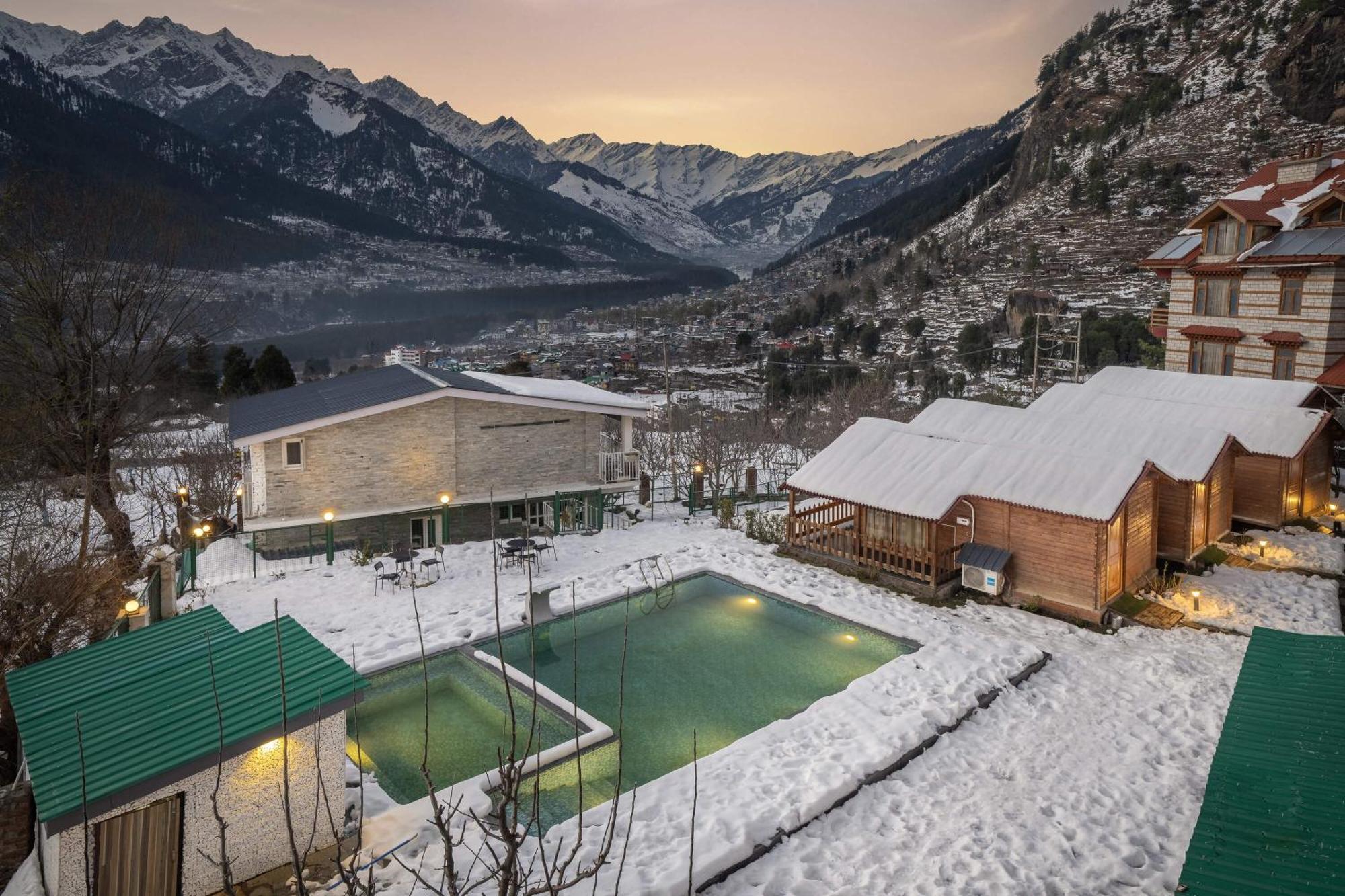 Echor Himalayan Heights Manali Hotel Exterior photo