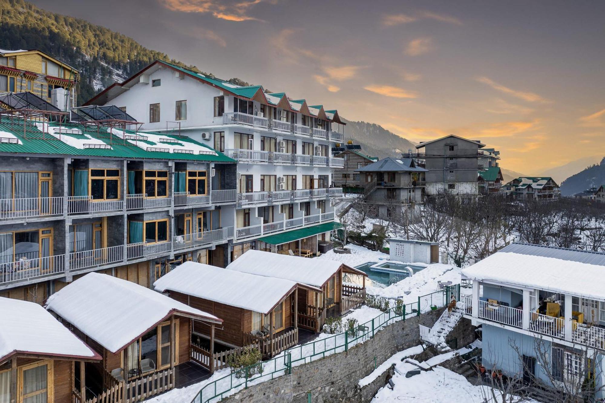 Echor Himalayan Heights Manali Hotel Exterior photo