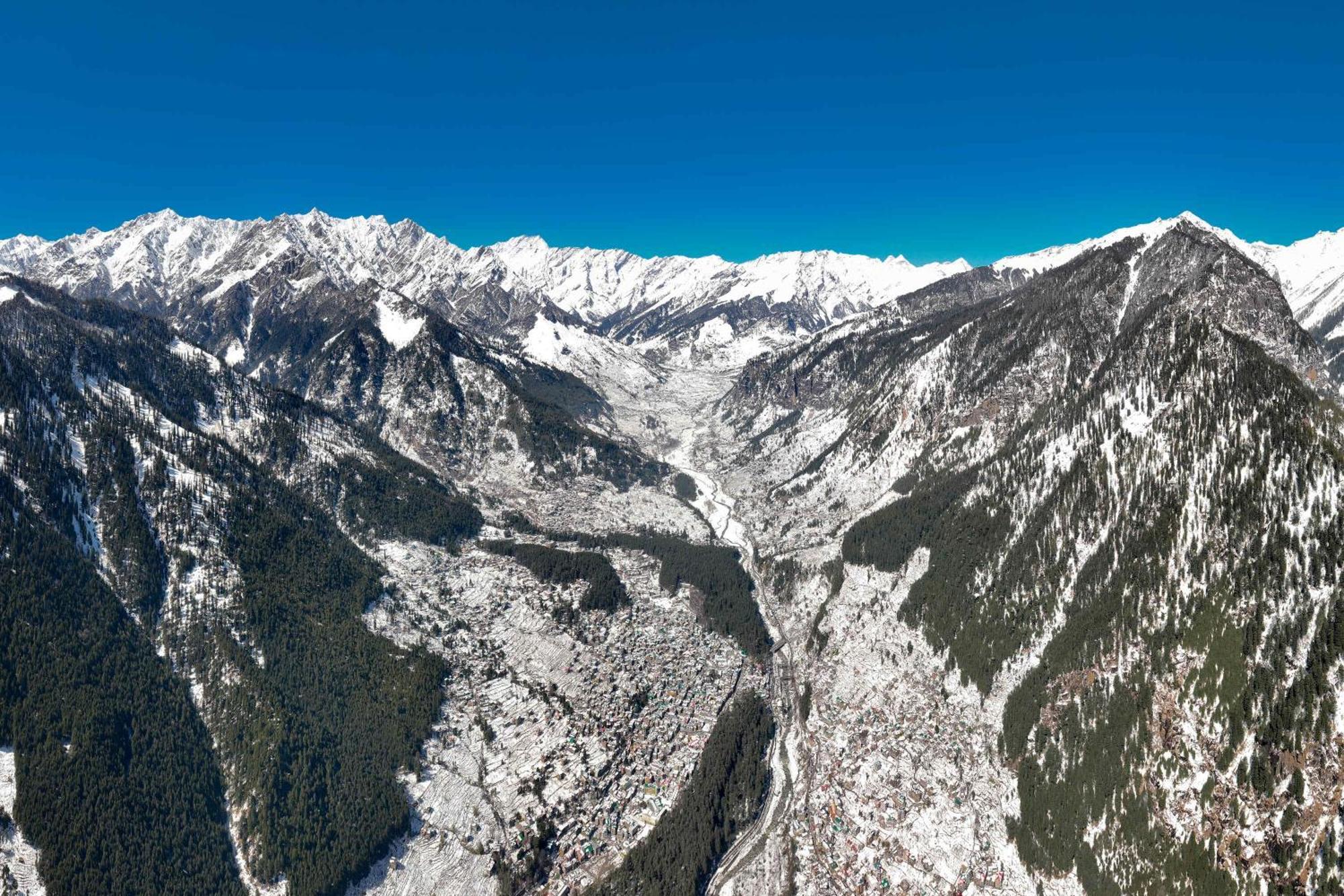 Echor Himalayan Heights Manali Hotel Exterior photo