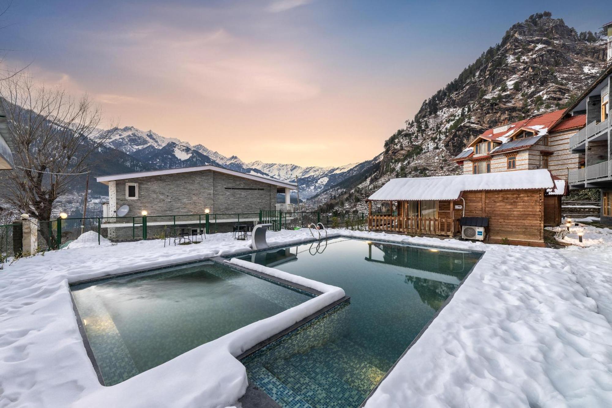 Echor Himalayan Heights Manali Hotel Exterior photo